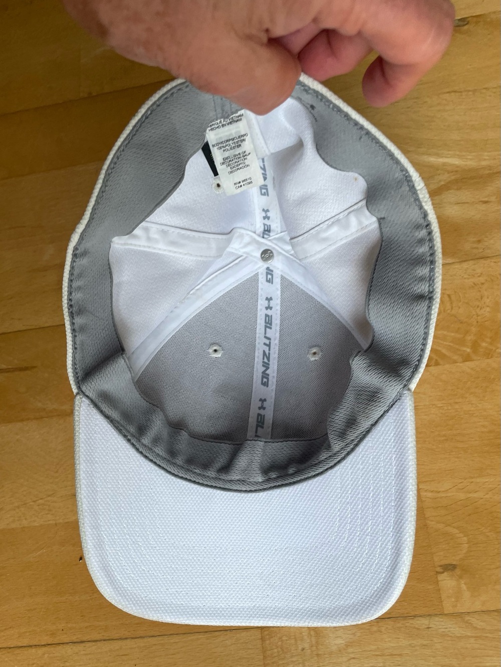 Under Armor Baseball Cap - Picture 3 of 6